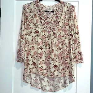 KNOX ROSE Floral High-Low Top with Ruffle Detail - Worn Once - Small